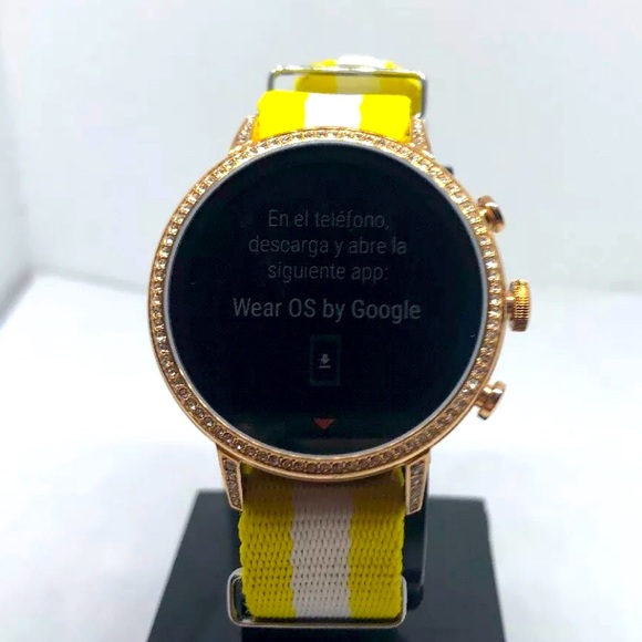 Gold Fossil Watch Series 4 Like new!